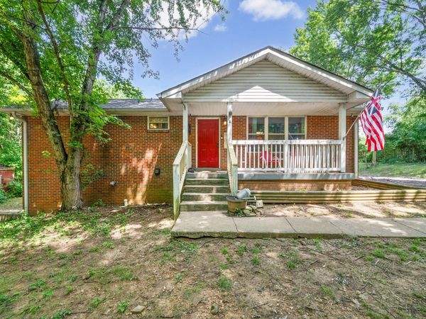 1011 Issac Clifton Rd , Chapmansboro, TN 37035