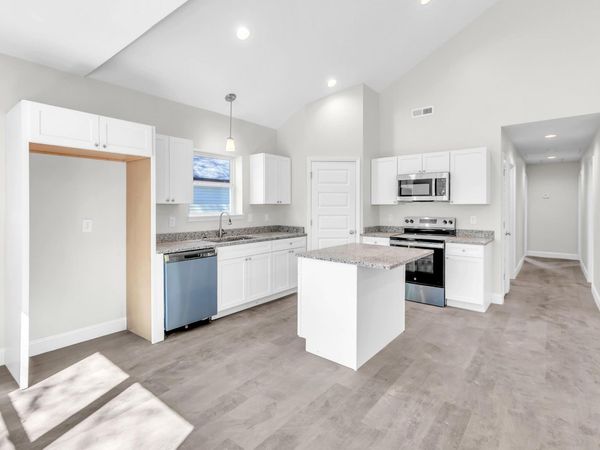 129 Lindon Street , Benton, TN 37307