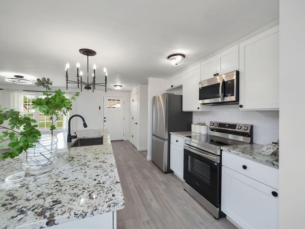 5 Raintree Cv , Jackson, TN 38305