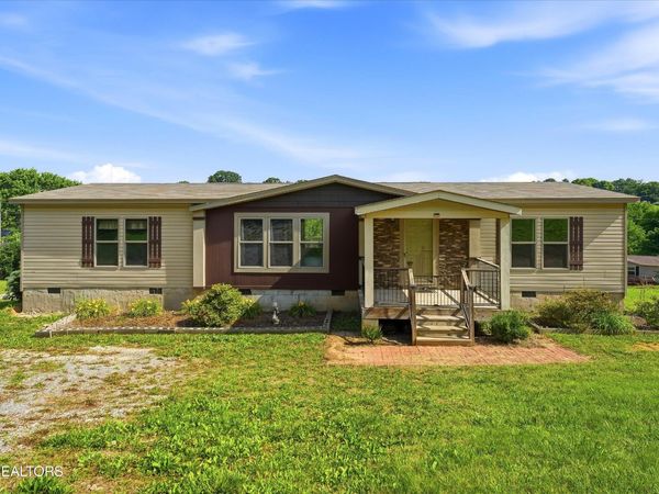 820 Childress Ave , Sweetwater, TN 37874