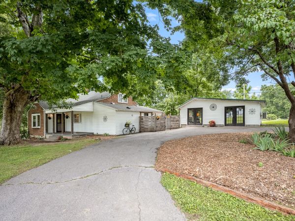 5825 Cobb Hollow Rd , Tullahoma, TN 37388