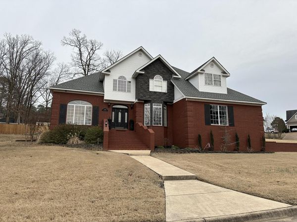 150 Iona Way, Batesville, AR 72501