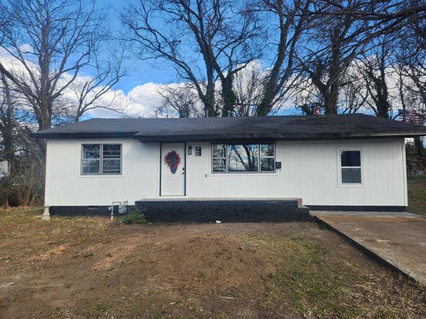 685 S 9th Street, Batesville, AR 72501