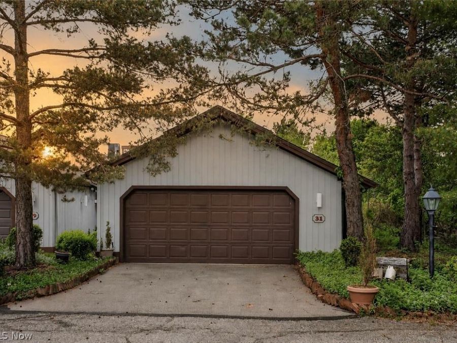31 Pinewood Drive , Medina, OH 44256 Photo 1