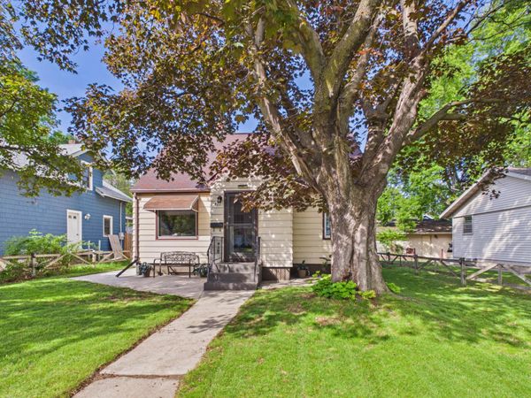 421 Raymond Avenue NE, Saint Cloud, MN 56304