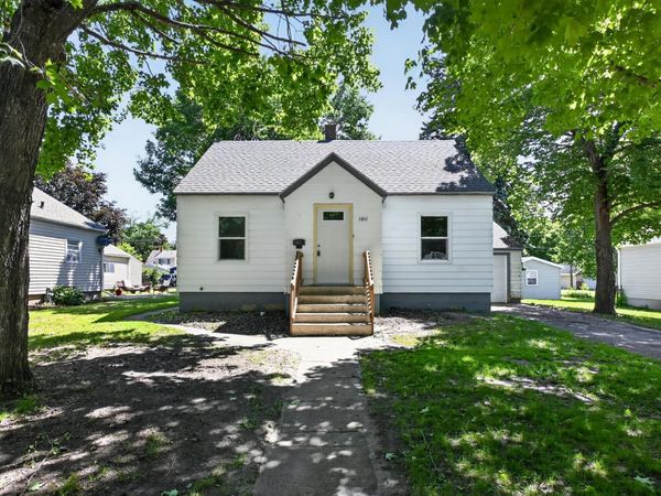 1411 Douglas Street , Alexandria, MN 56308