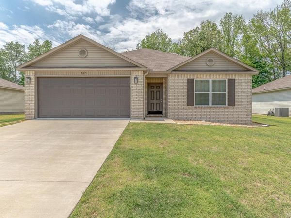 805 Elizabeth Ln , Jonesboro, AR 72405