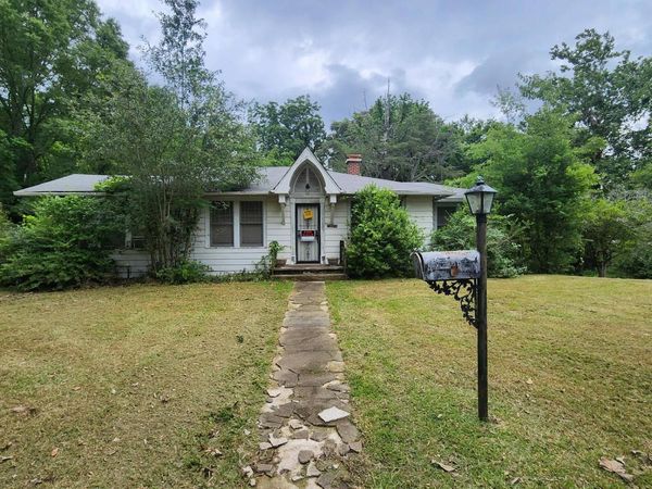 202 Carolina , West Helena, AR 72390