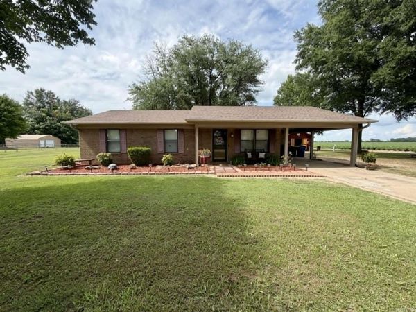 401 Queens , England, AR 72046