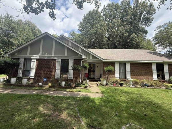 4116 KINGSCREST CV, Memphis, TN 38115