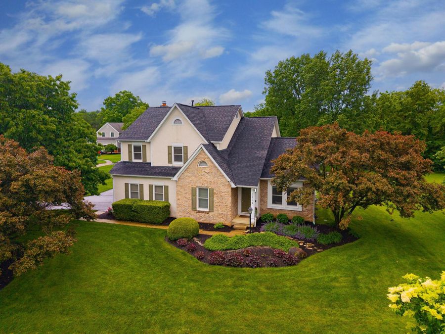 242 Farm Creek Drive , Columbus, OH 43230 Photo 1