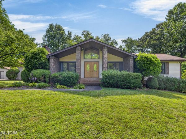 2650 Oak Park Drive, Cookeville, TN 38506