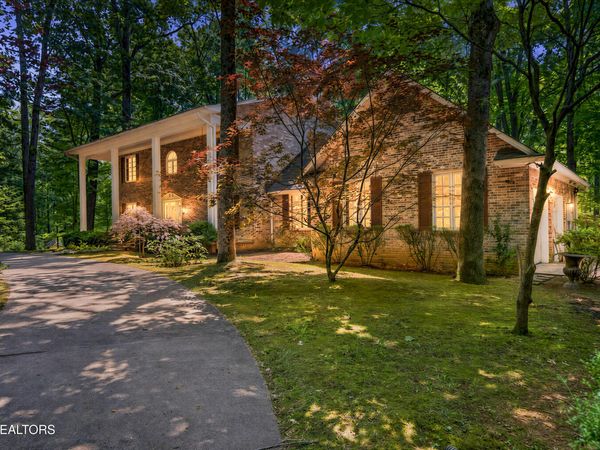 555 S Maple Ave, Cookeville, TN 38501
