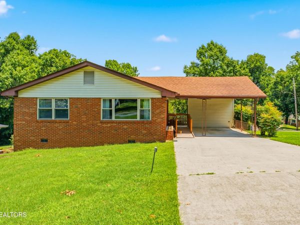 415 Woodland Drive , Clinton, TN 37716