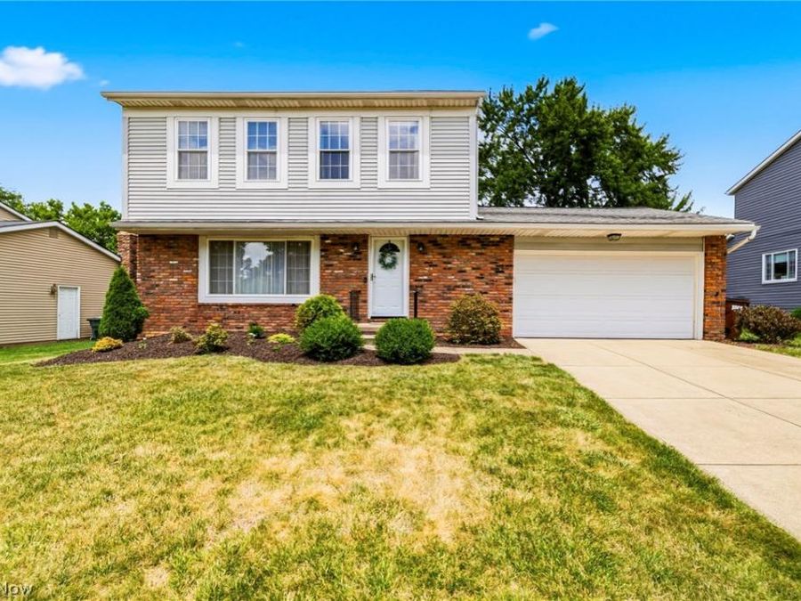 8354 Newcomb Drive , Parma, OH 44129 Photo 1