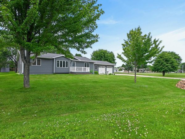 704 Lincoln Avenue SW, Wadena, MN 56482