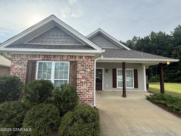 221 Stone Ridge, Starkville, MS 39759