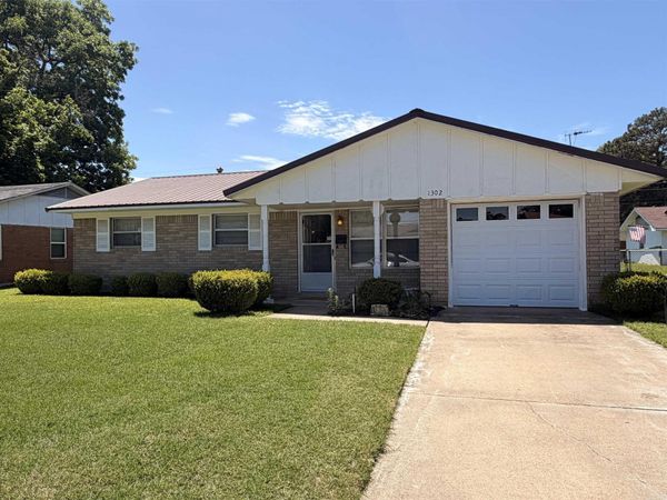 1302 UTAH S , Pine Bluff, AR 71601