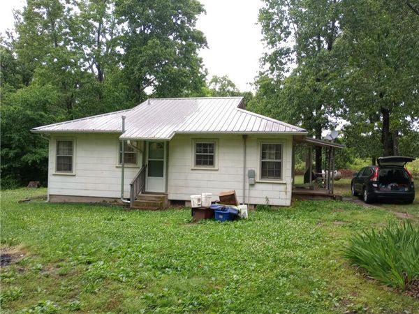 39145 Highway 23 , Huntsville, AR 72740