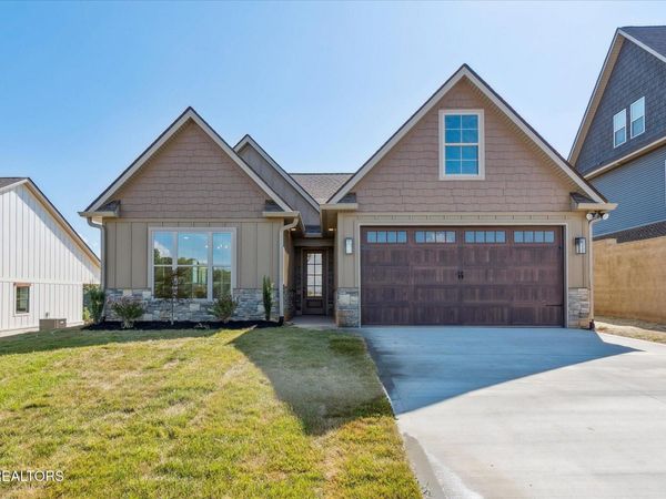3019 Bridgewater Blvd , Morristown, TN 37814