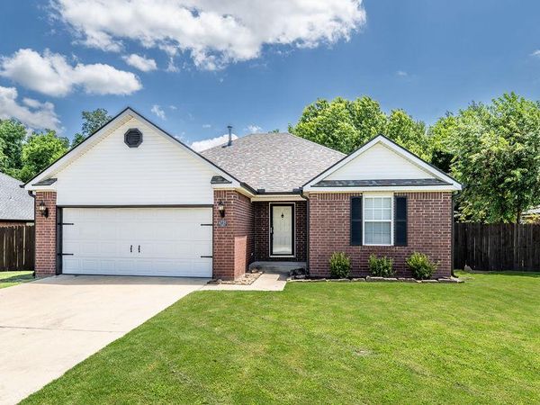 6731 Cutter Court , Springdale, AR 72762
