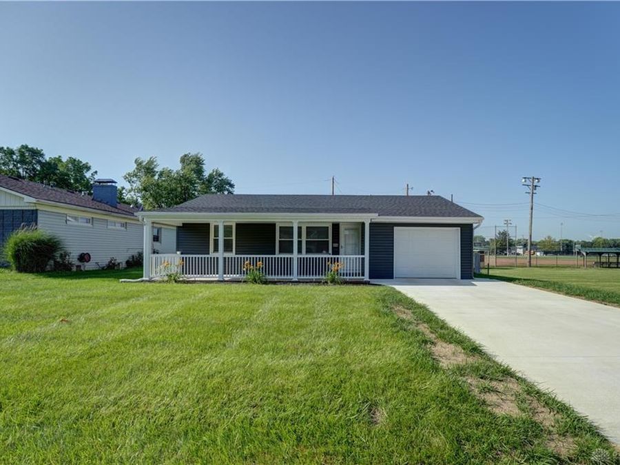 414 E Harmon Drive, Greenville, OH 45331 Photo 1