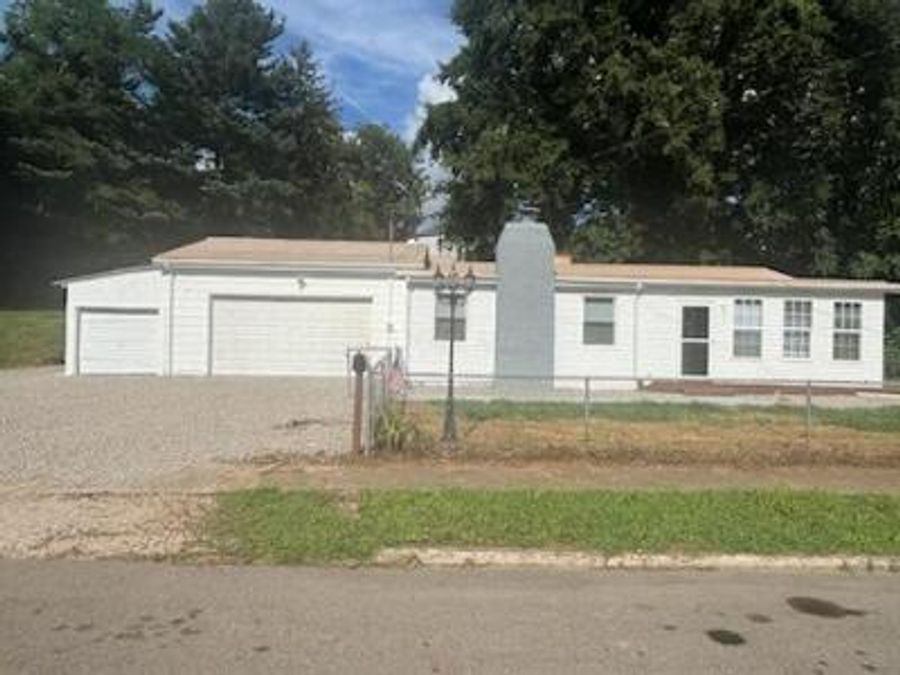 194 Fielde Drive , Newark, OH 43055 Photo 1