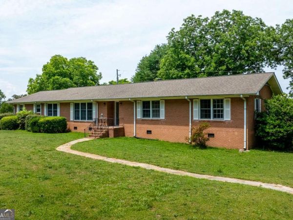 570 Wildcat Bridge Road, Royston, GA 30662
