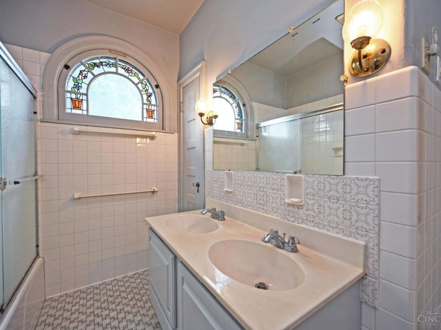 365 Terrace Avenue, Cincinnati, OH 45220 Photo 32