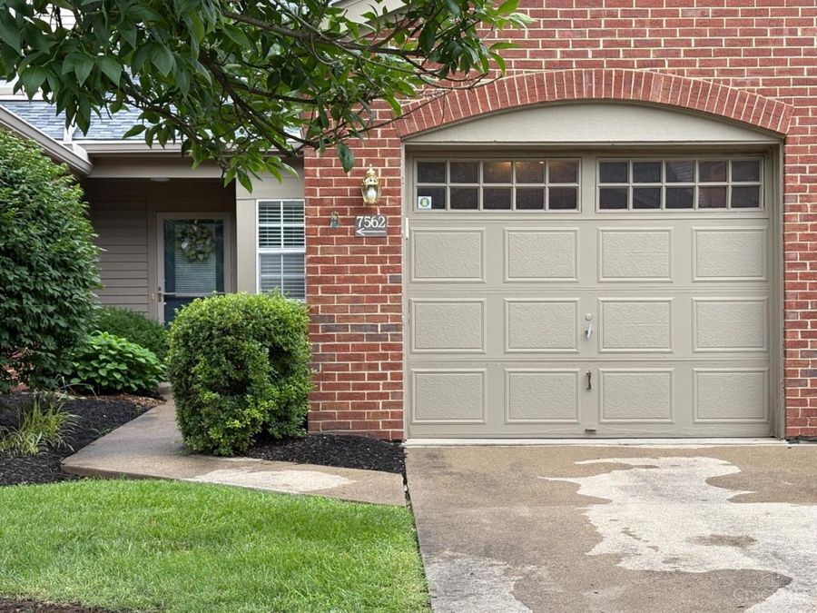 7562 Greenarbor Drive, Anderson Township, OH 45255 Photo 1