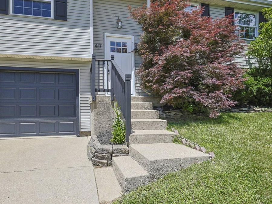 417 Westgate Drive, Cleves, OH 45002 Photo 3
