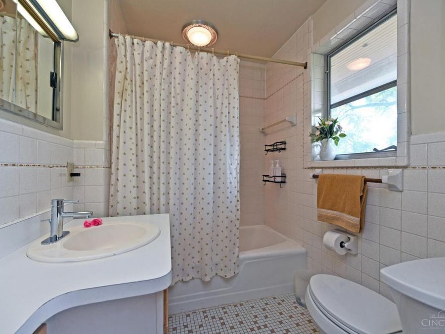 161 Lafayette Circle, Cincinnati, OH 45220 Photo 22