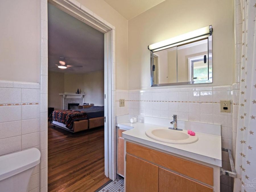 161 Lafayette Circle, Cincinnati, OH 45220 Photo 23