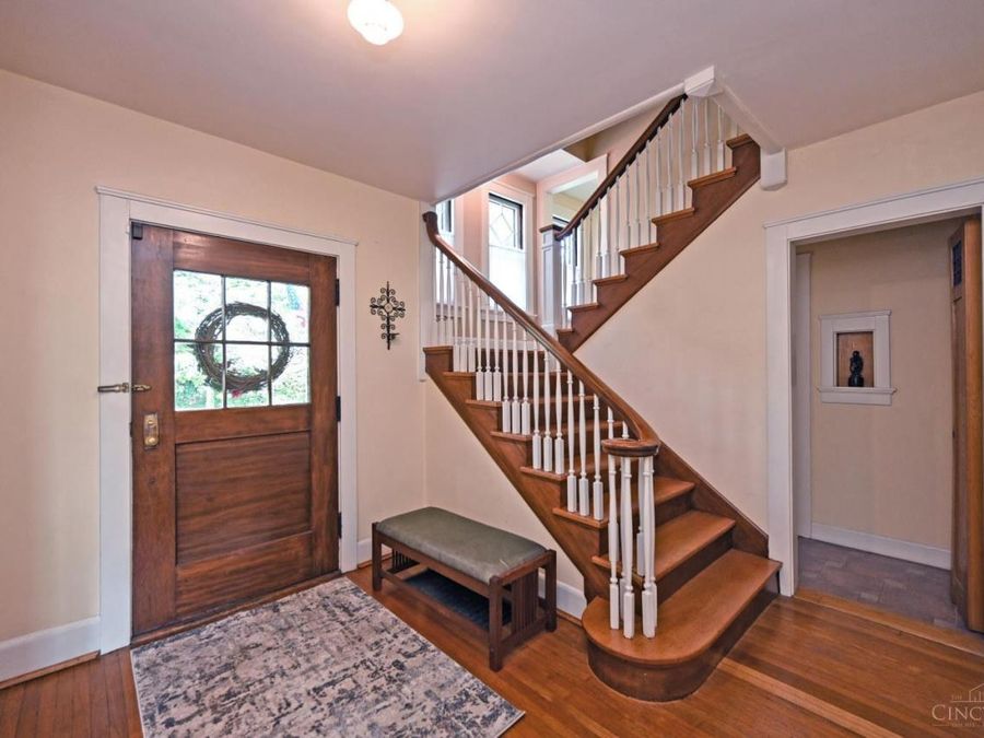 161 Lafayette Circle, Cincinnati, OH 45220 Photo 5