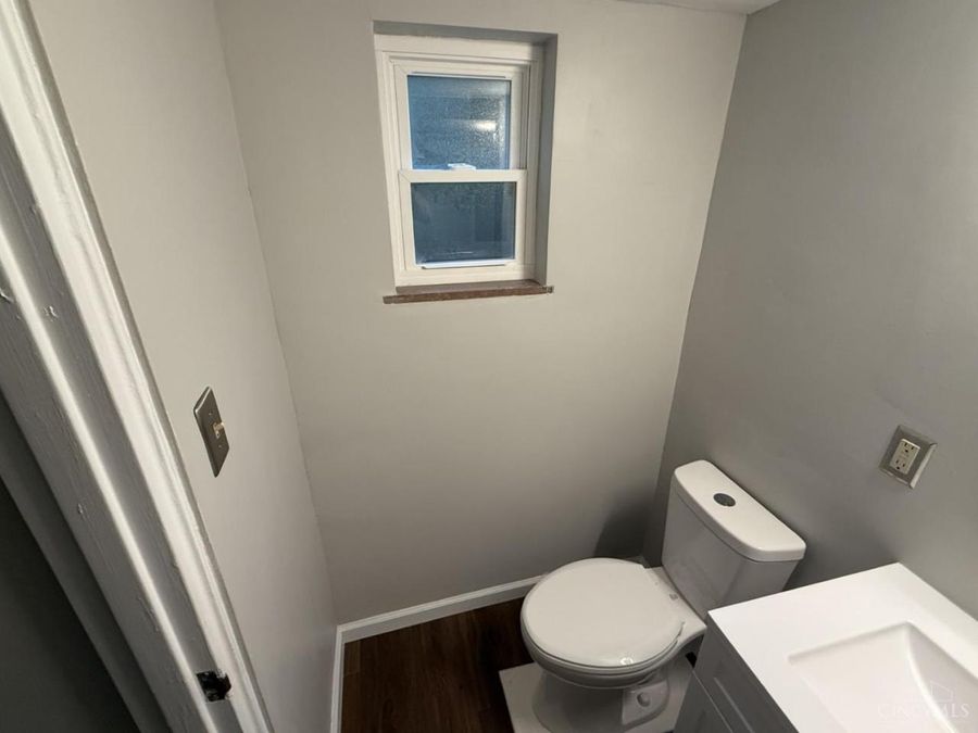 458 Wood Avenue, Cincinnati, OH 45220 Photo 10