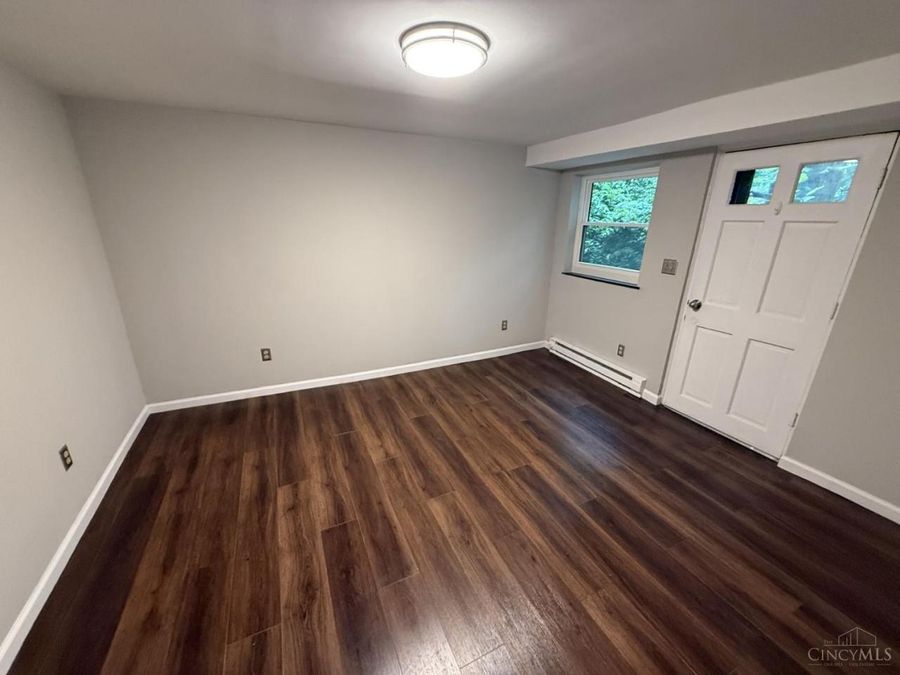 458 Wood Avenue, Cincinnati, OH 45220 Photo 2
