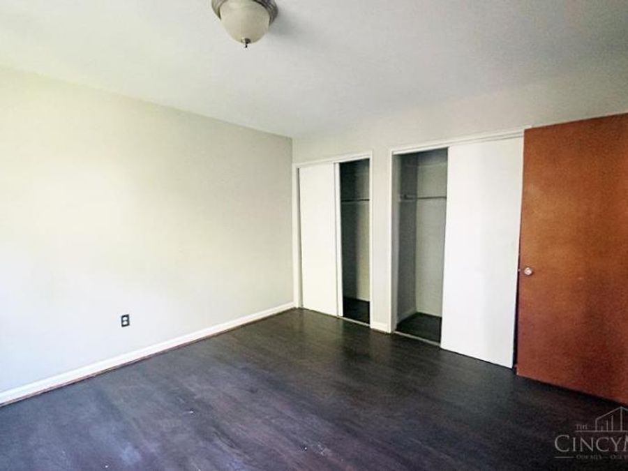 458 Wood Avenue, Cincinnati, OH 45220 Photo 22