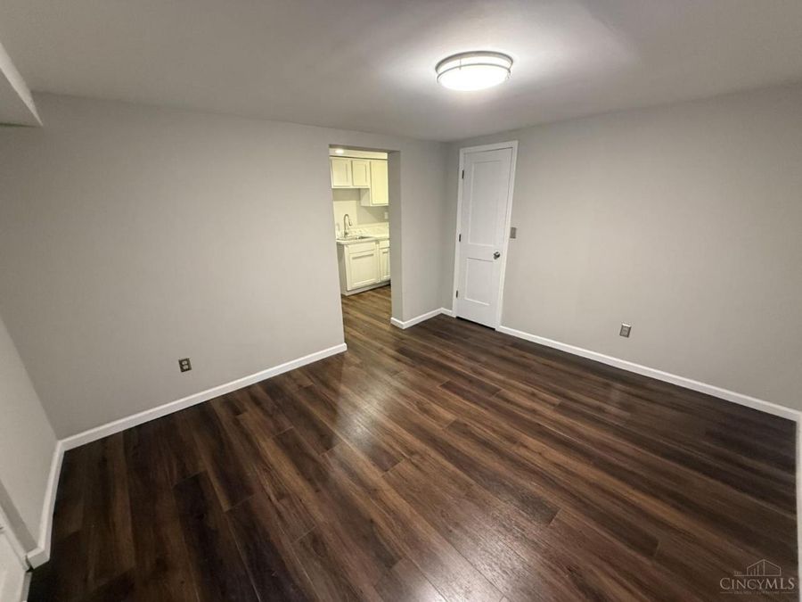 458 Wood Avenue, Cincinnati, OH 45220 Photo 3