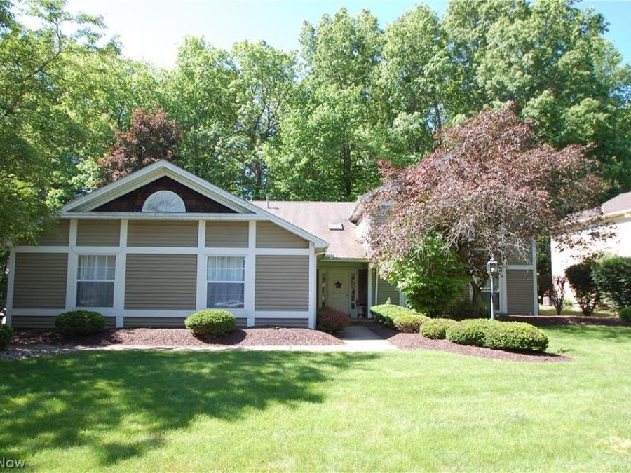 1327 Fox Run Drive , Boardman, OH 44512 Photo 1