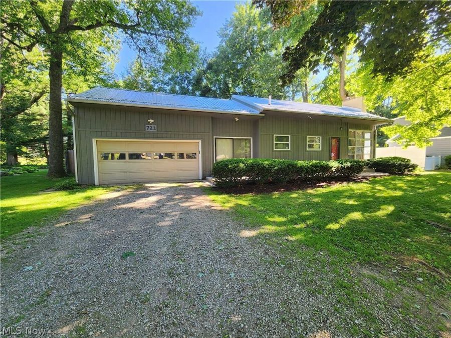 721 Frank Boulevard , Akron, OH 44320 Photo 1