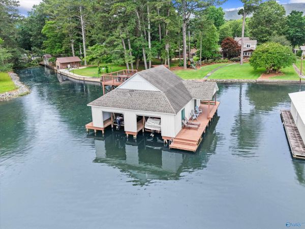 93 Allen Road, Scottsboro, AL 35769