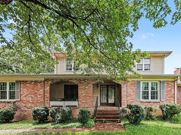 106 Ventura Ct , Hendersonville, TN 37075