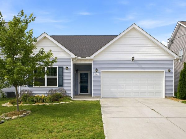 123 Triple Crown Ct , Shelbyville, TN 37160