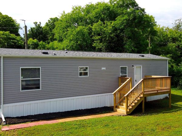 203 Pettit Street , Vonore, TN 37885