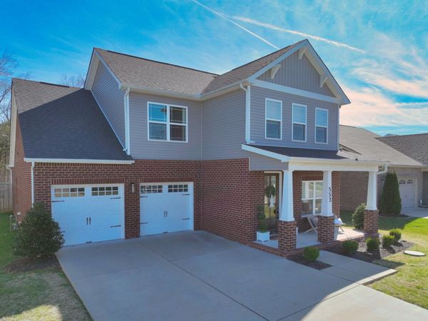 553 Oakvale Ln , Mount Juliet, TN 37122