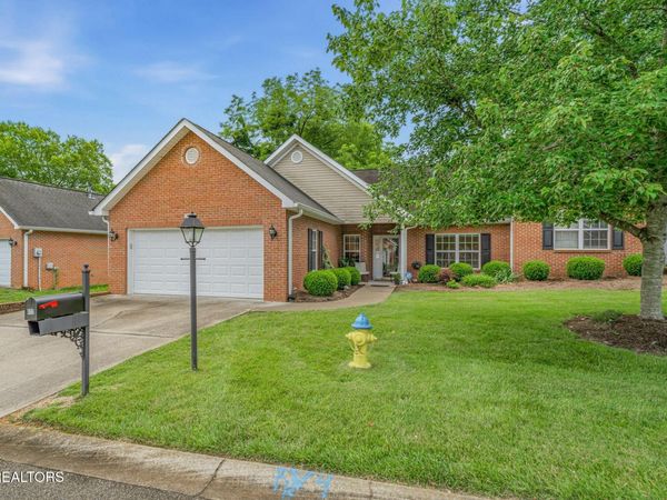 412 Woodlawn Gardens Way , Knoxville, TN 37920