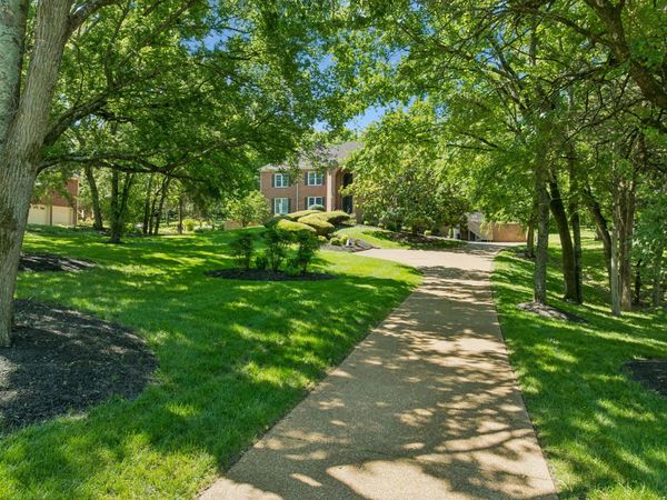 9111 Brentmeade Blvd , Brentwood, TN 37027