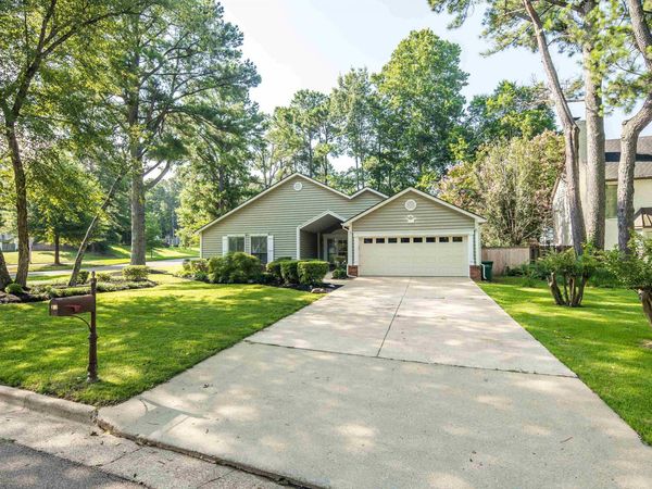 8155 W PINE CRK, Germantown, TN 38138
