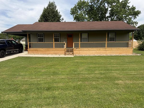 693 Oak Street , Dayton, TN 37321