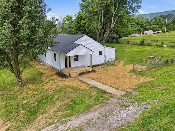 1000 Cemetery Road, Spring City 37381